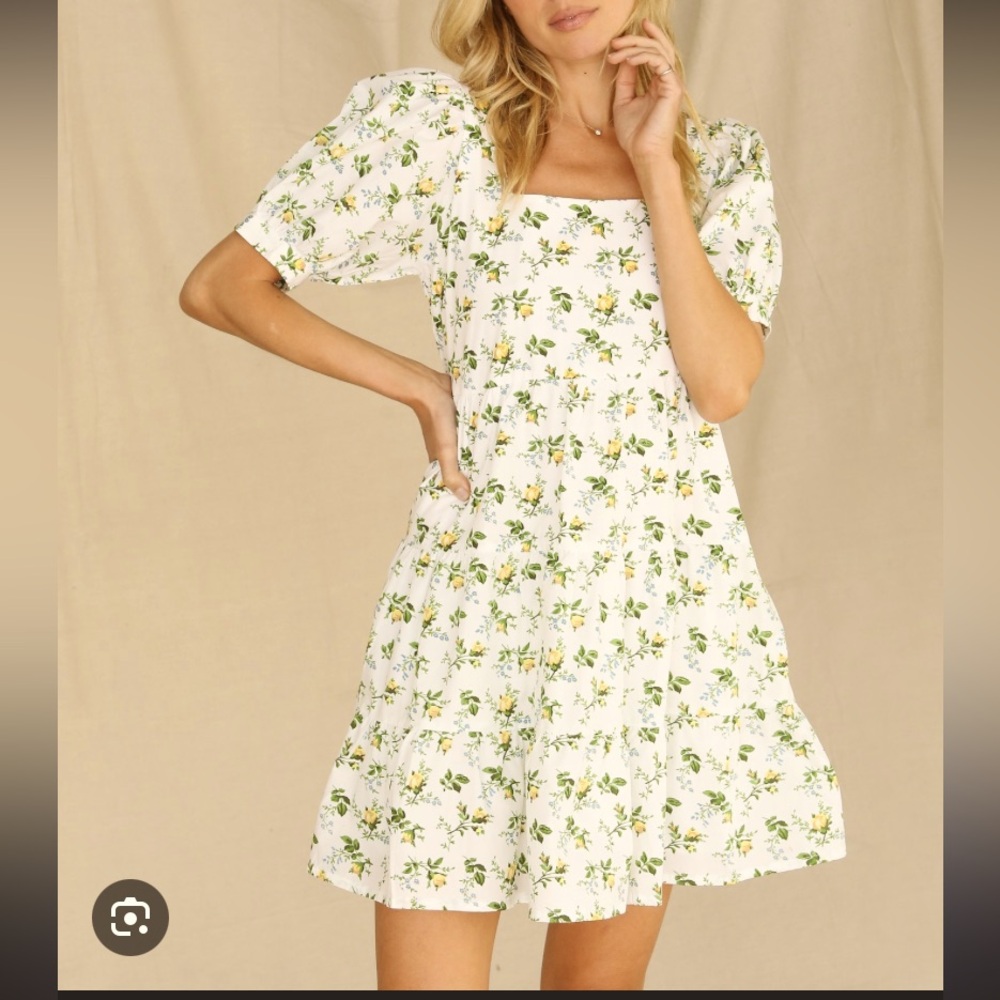 Faithful the brand- size S Mini tiered cottage core white floral dress
